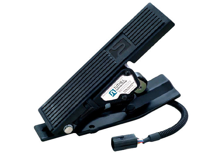 Пол модельной серии ТКФ8 электронный - установленная педаль акселератора для тележек